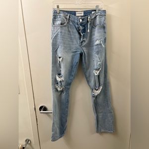 NEVER WORN FRAME JEANS